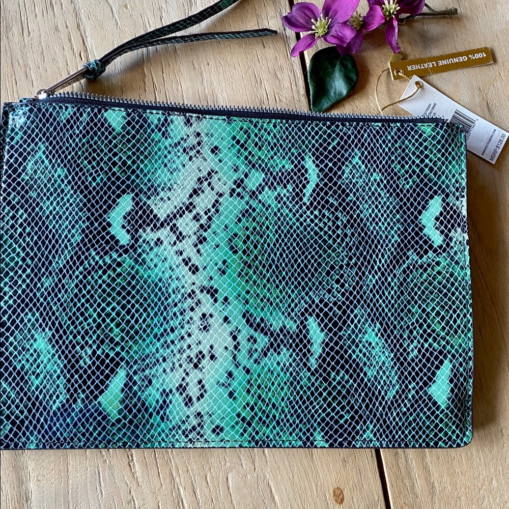 Emerald snake clutch NWT